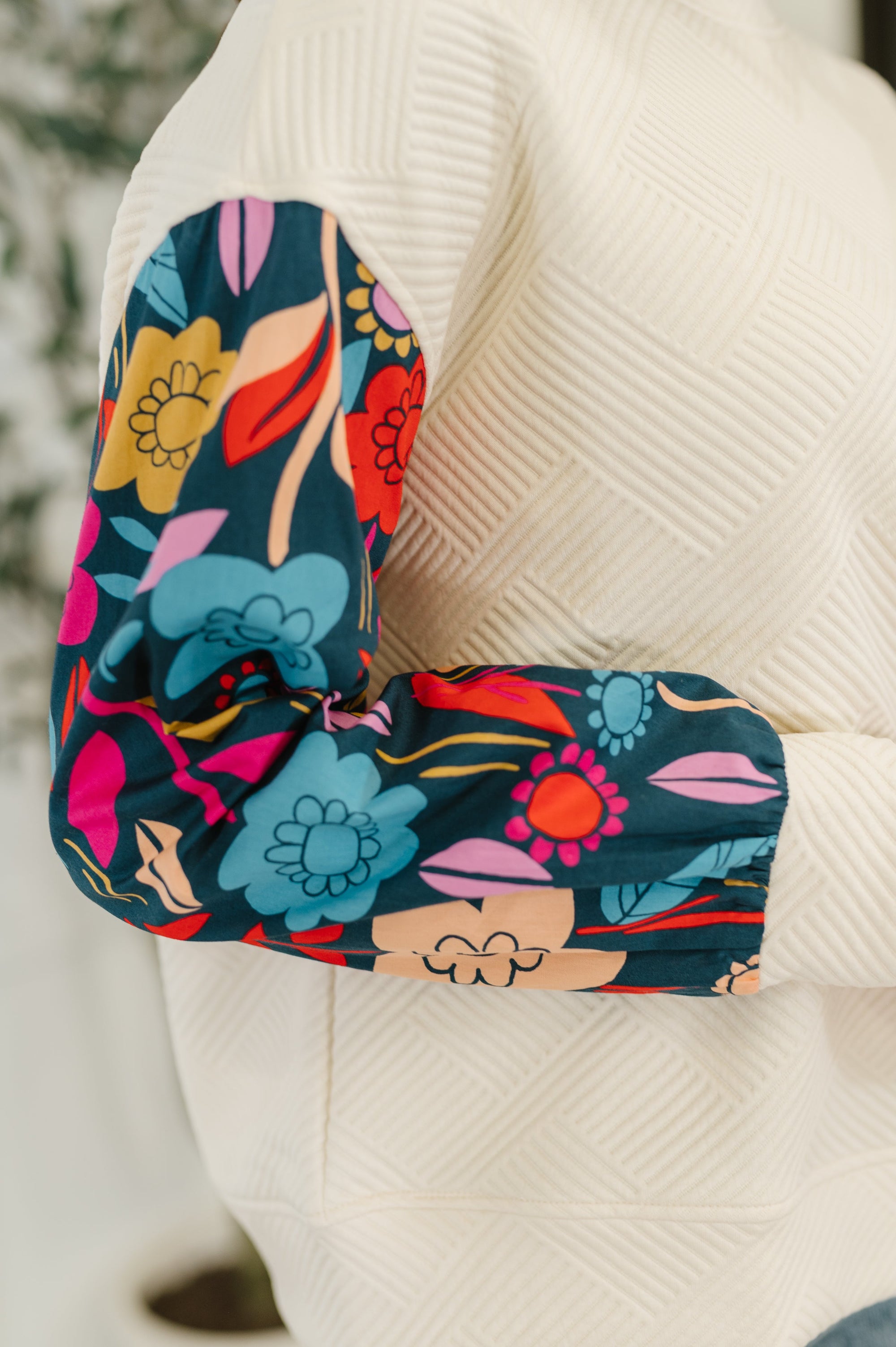 Chanson Douce – Floral Sleeve Top