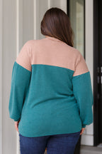 The Jardin Top — A Bloom in Contrast